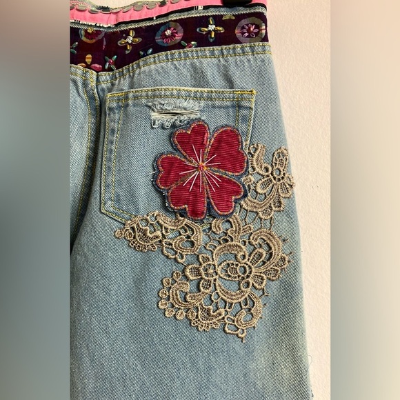 Women’s Distressed/Grunge Embroidered Jeans, Small, Embellished, Handstitched - Picture 7 of 14